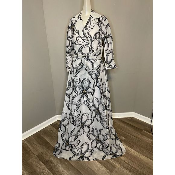Teri Jon by Rickie Freeman
Abstract-Print Embellished Organza Tie-Waist Gown - Picture 7 of 10